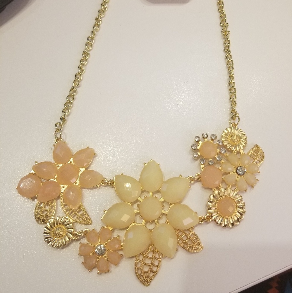 Flower statement necklace